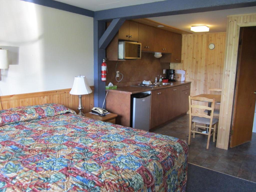 Lakeside Motel Williams Lake Habitación foto