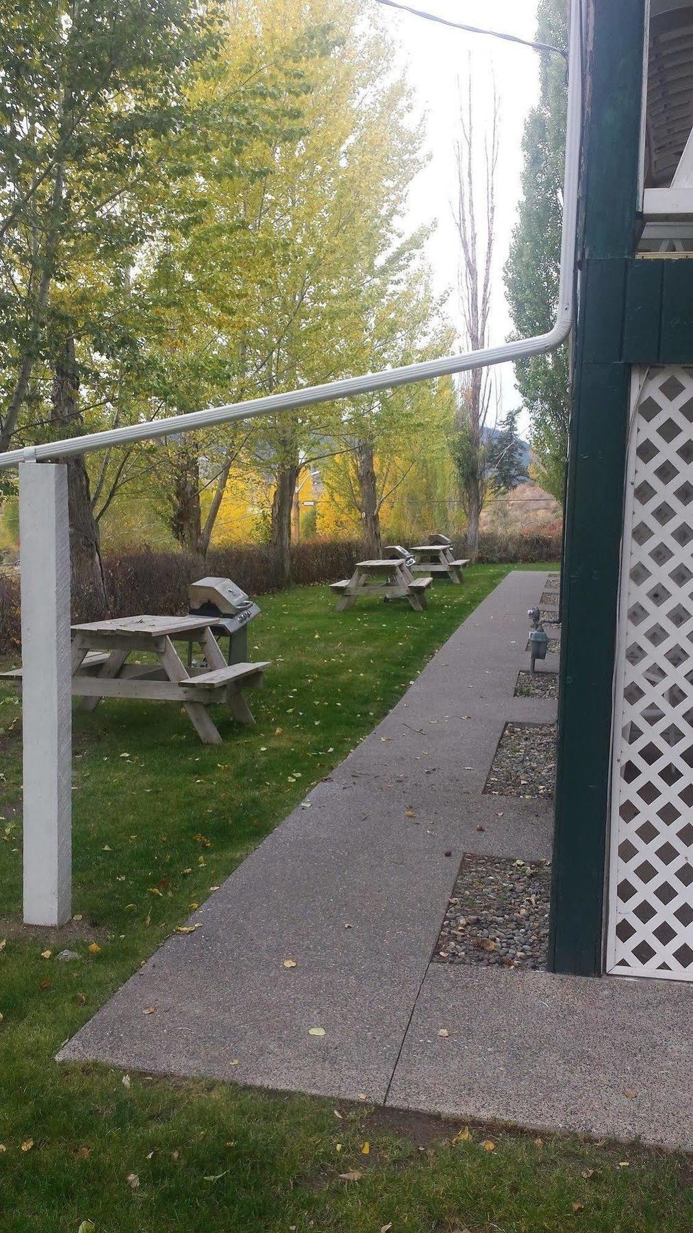 Lakeside Motel Williams Lake Exterior foto